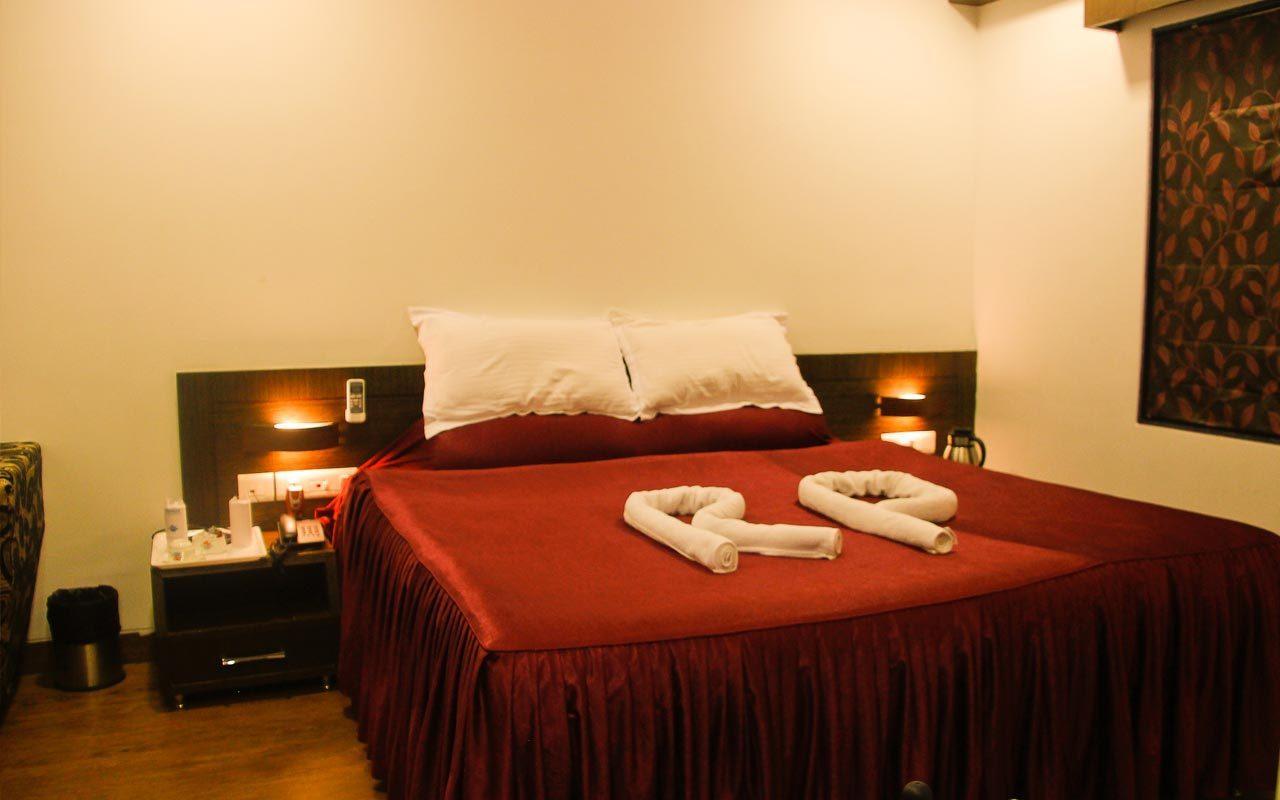 Hotel Rajashree Palace Siliguri Dış mekan fotoğraf