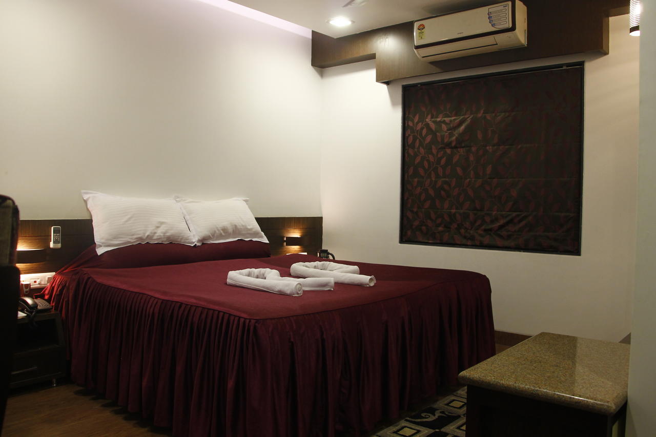 Hotel Rajashree Palace Siliguri Oda fotoğraf